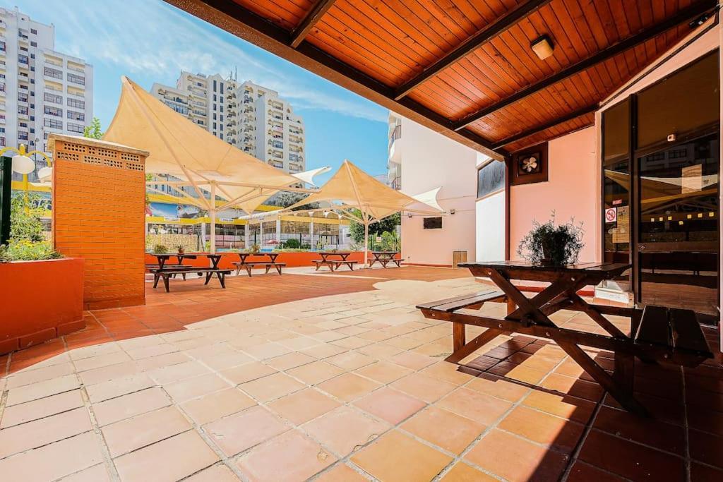T2 With Pool, 300M From The Beach Portimao Bagian luar foto