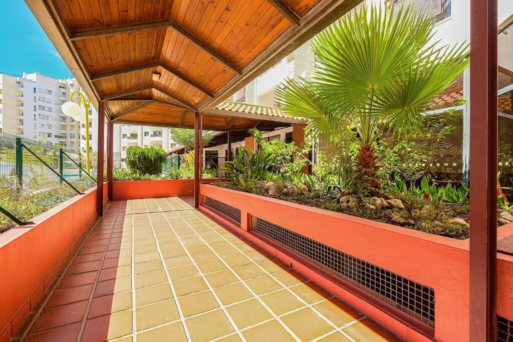 T2 With Pool, 300M From The Beach Portimao Bagian luar foto