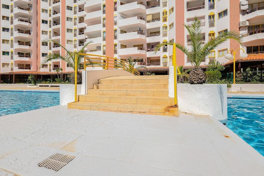T2 With Pool, 300M From The Beach Portimao Bagian luar foto
